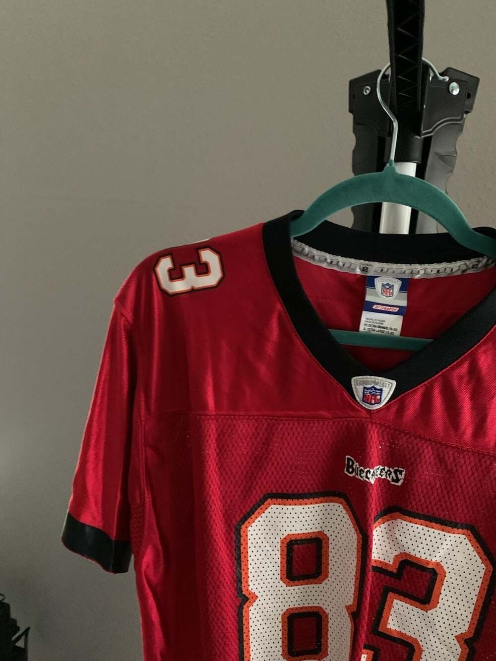Reebok Tampa Bay Buccaneers Joe Jurevicius 83 NFL Jersey XL - Picture 5 of 11